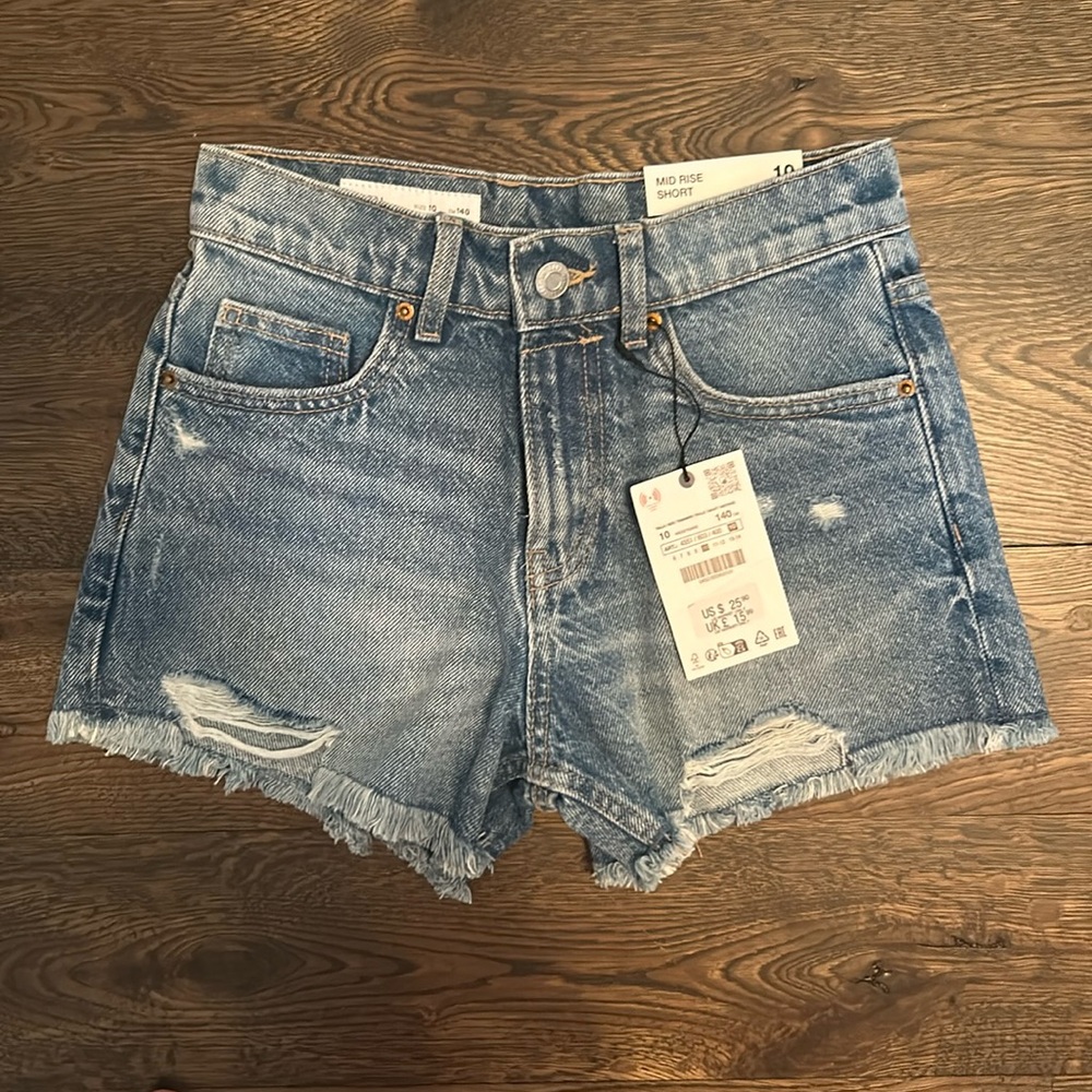 Youth size medium (10) zara jean shorts!